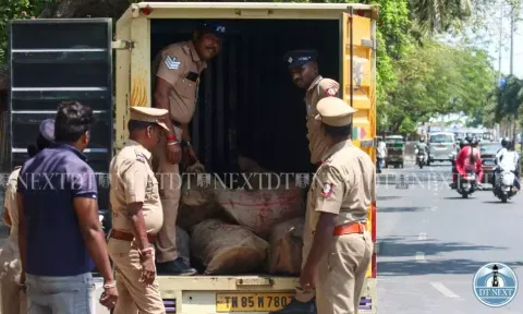 Flying squad are rigorously inspecting vehicles in Chennai (Hemanathan M)