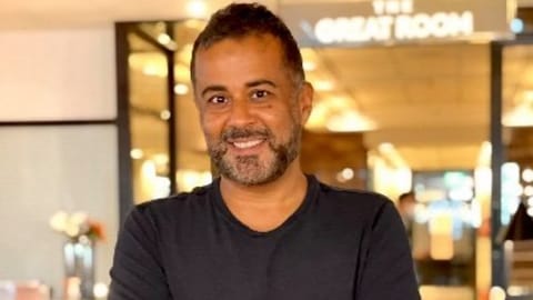 Chetan Bhagat (Photo:X/@chetan_bhagat)
Read more at: https://www.deccanherald.com/features/books/chetan-bhagat-hints-at-title-of-next-book-2987774)