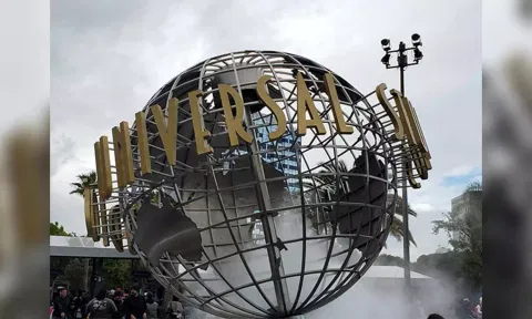 Universal Studios Hollywood (X)
