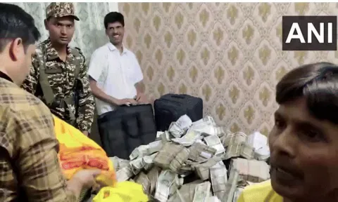 Cash seized from Alamgir Alam's personal secretory's household help (ANI) 