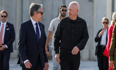 US Secretary of State Blinken visits the Kerem Shalom border crossing to Gaza( Image: Reuters)