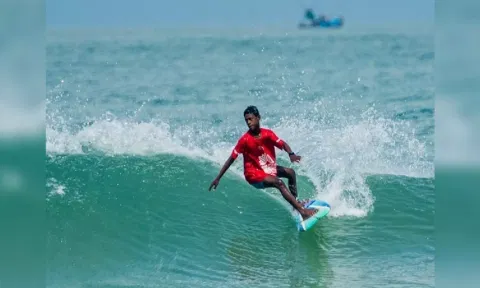 Indian surfer Kishore Kumar in action ahead of Indian Open Surfing (Image: SFI media)
