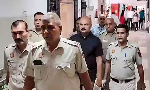  Bibhav Kumar being produced before Tis Hazari Court in the case of alleged assault on MP Swati Maliwal (PTI)