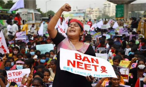 Students' Federation of India (SFI) members stage a protest against holding of the NEET exam, in Chennai. (PTI)
https://www.deccanchronicle.com/nation/current-affairs/061121/tn-student-kills-self-over-less-marks-in-neet.html