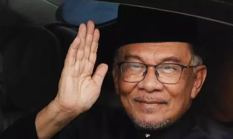  Prime Minister Anwar Ibrahim (PTI)