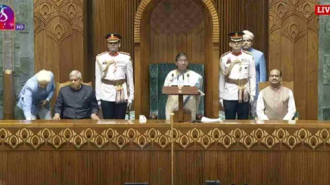 President Droupadi Murmu 