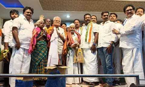 TNCC president K Selvaperunthagai felicitating freedom fighters Gopalakrishnan and Manapparai Sundaram in Tiruchy on Friday