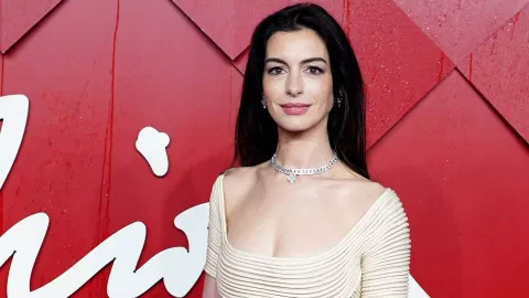 Anne Hathaway