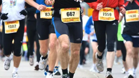 Group of people participating in the marathon 