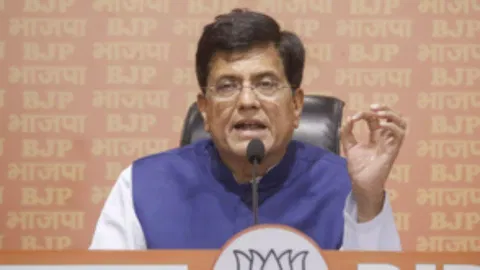  Union Commerce Minister Piyush Goyal (IANS) 