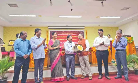  Anna University honoured Dr A Pandurangan on Teachers Day