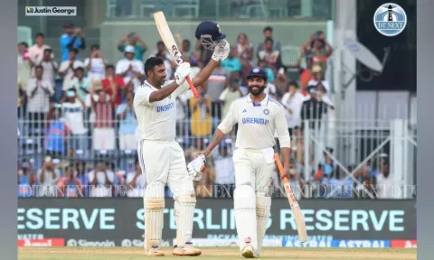 Ravichandran Ashwin celebrates his half-century (Photo: Justin George)