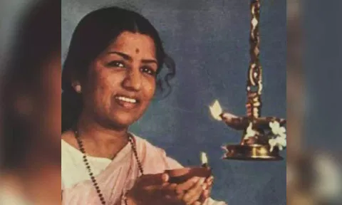  Lata Mangeshkar (Instagram)