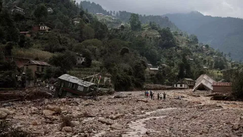 Nepal flood (Reuters)