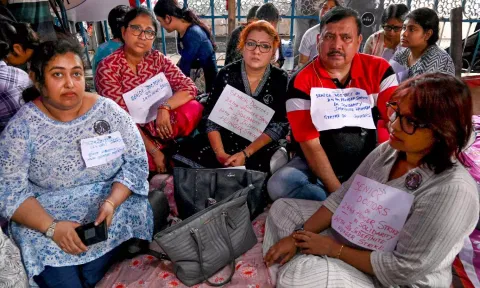 Senior doctors join junior doctors' protest against the RG Kar Medical College and Hospital rape and murder incident (PTI)