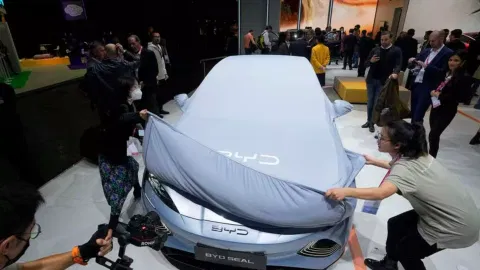 Chinese EV manufacturer BYD unveils its electric car (AP) 
