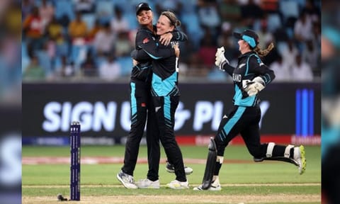 New Zealand team (X) 