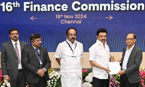 Chief Minister MK Stalin handing over Tamil Nadu's demands to Arvind Panagariya, the chairman of 16th Finance Commission, in Chennai on Monday. Finance Minister Thangam Thennarasu, Chief Secretary N Muruganandam, and Finance Secretary T Udhayachandran were also present 