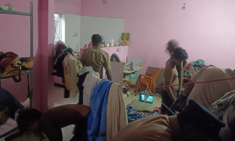  Namakkal police conducts search at student hostels