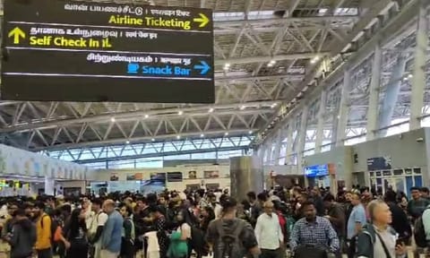 Visual from Chennai Airport on Nov 30 