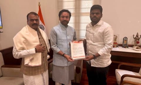 K Annamalai with G Kishan Reddy 
