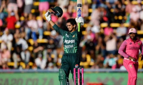 Saim Ayub (X)