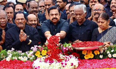 AIADMK general secretary Palaniswami and party leaders paying floral tributes to MGR at his memorial on Marina Beach (Photo: Manivasagan.N) 