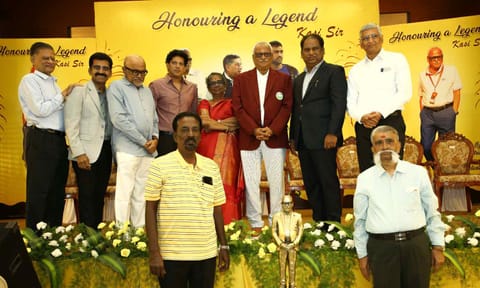 Kasi Viswanathan felicitated at a grand ceremony 