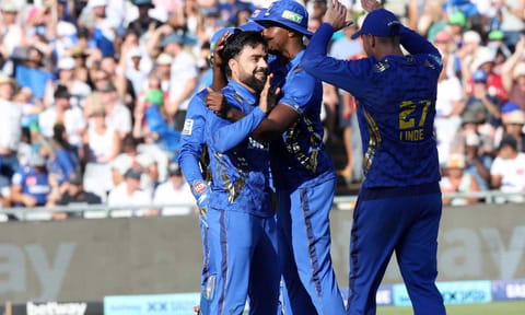  MI Cape Town players celebrate after a wicket 