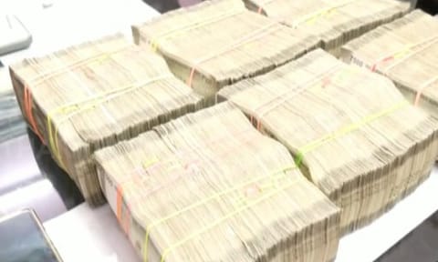Police seize Rs 1.6 crore hawala money at Villupuram bus stand 