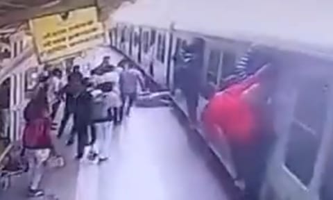Screengrab from the viral video (X)