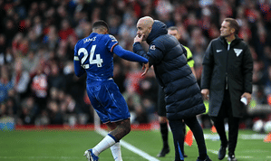 Chelsea manager Enzo Maresca