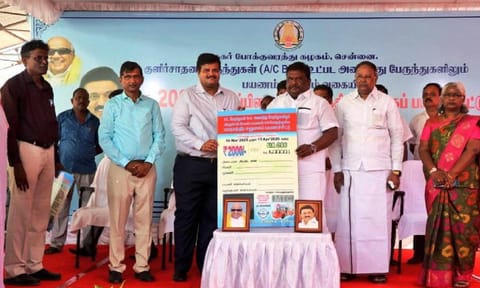  Transport Minister SS Sivasankar on Wednesday launched a new Rs 2000 ‘Travel As You Please Ticket’ (TAYPT) bus pass