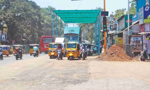 Dug-up road on Suriya Narayanan Chetty Street turns muddy and fill the neighbourhood with dust (Photo credit: Hemanathan M)