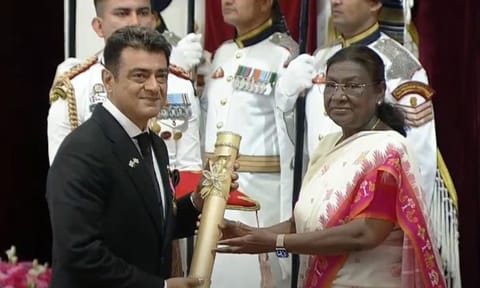 Actor Ajith Kumar receives Padma Bhushan from President Droupadi Murmu 