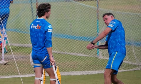 Hussey during a practice session 