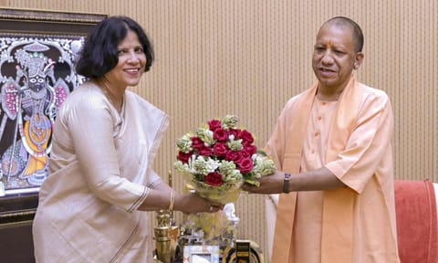 Uttar Pradesh Chief Minister Yogi Adityanath with Aligarh Muslim University Vice Chancellor Prof. Naima Khatoon during a meeting, in Lucknow (PTI) 