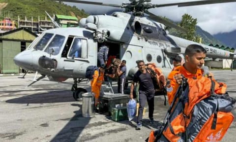 44 stranded tourists evacuated from landslide-hit Chaten in north Sikkim (ANI) 