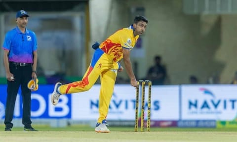 Madurai Panthers accusing Dindigul Dragons captain Ravichandran Ashwin of ball tampering during their match on June 14 (TNPL website) 