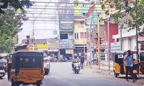 Shade nets missing at the Royapuram signal
