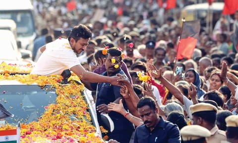 Udhayanidhi being greeted during his visit to Karur on Wednesday 