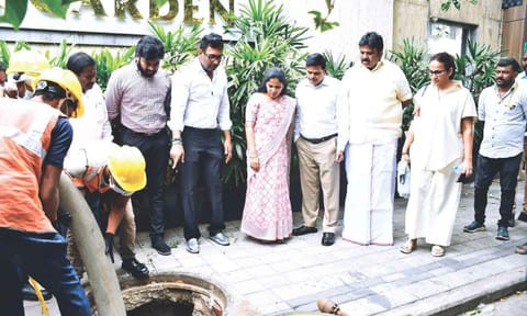 Dredging of SWD begins across Chennai with modern super sucker machines 