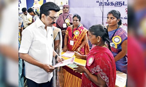 CM Stalin participated in a camp, received applications from the people, inquired about details