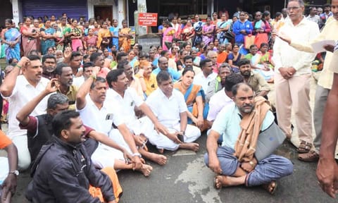  Irritated by the incident, the workers stayed away from work and resorted to a road blockade protest on Bazaar Road in Kolapalli