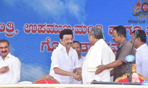 CM Stalin with Siddaramaiah (Image/X)