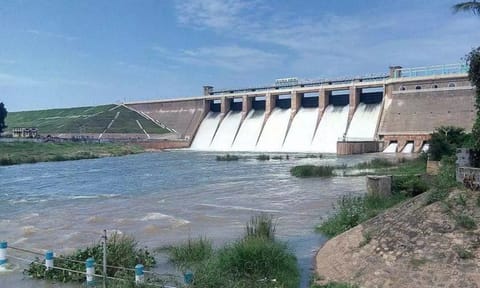 Flood warning issued in Theni (Photo: Maalaimalar) 