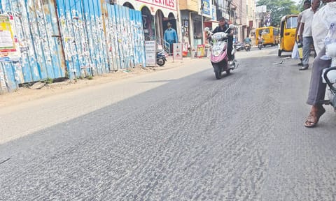 GCC milled 1.4 km stretch of the Choolaimedu High Road two weeks ago
