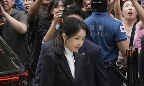 Korea's ousted toner resident 100 Suk fel, atives at the special pro South Korea (AP) 