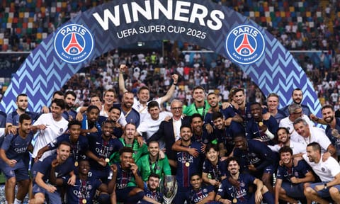 PSG players celebrate after winning the title 