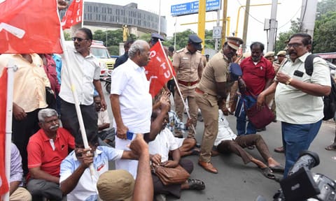 Workers affiliated to CITU stage protest on Tuesday (Photo: Justin George) 